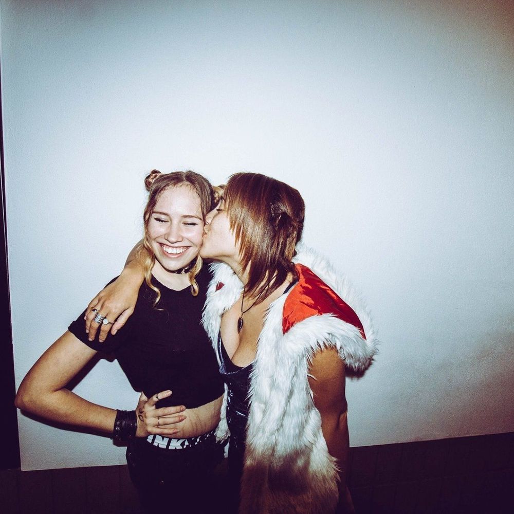 Meet your Posher, Vallee